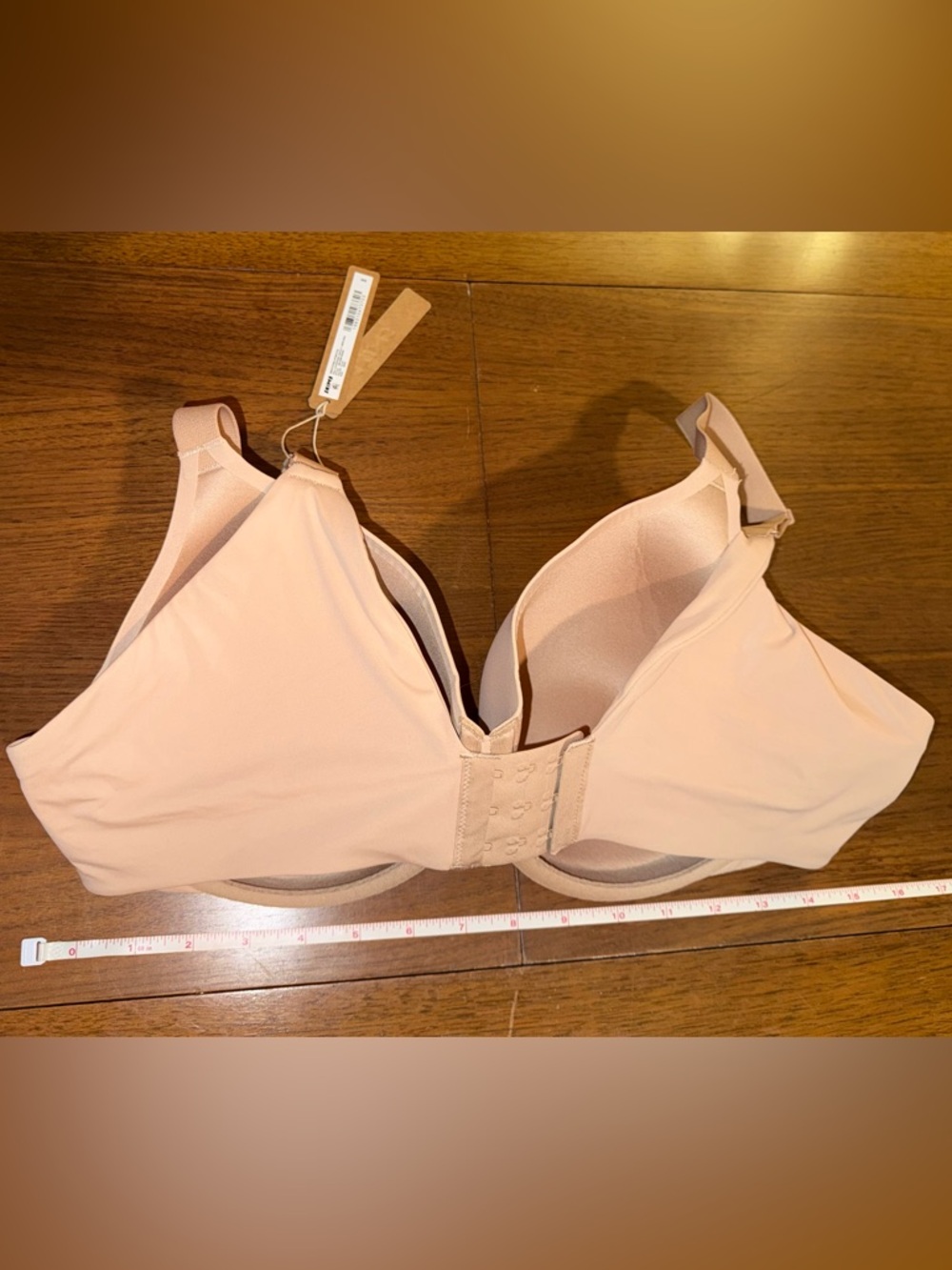 SKIMS Seamless Nude Full-Coverage T-Shirt Bra - Picture 4 of 12